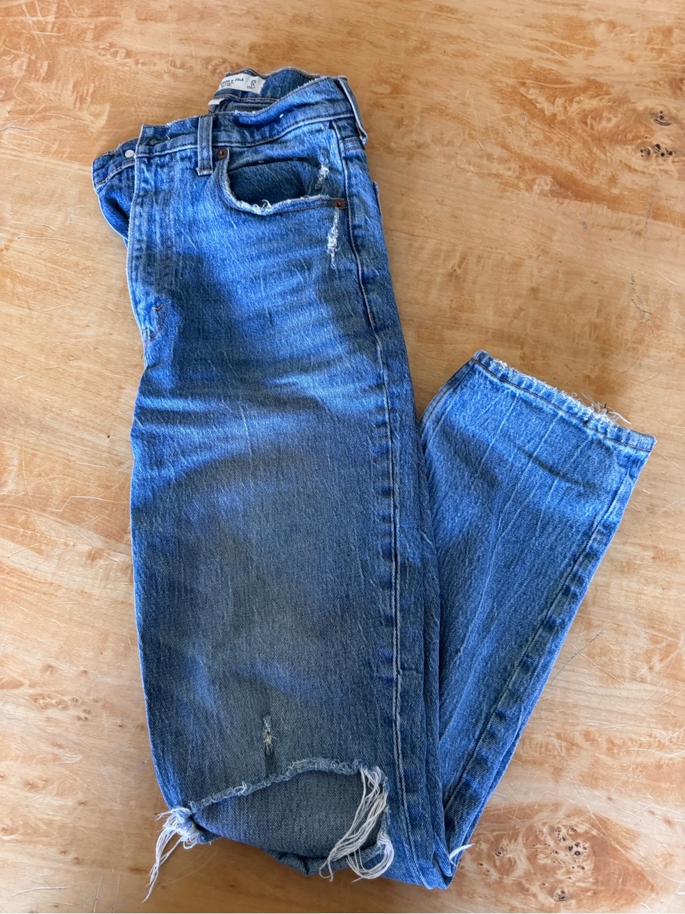 Abercrombie Classic 90s ultra high rise women’s Blue Denim Jeans - Straight Fit